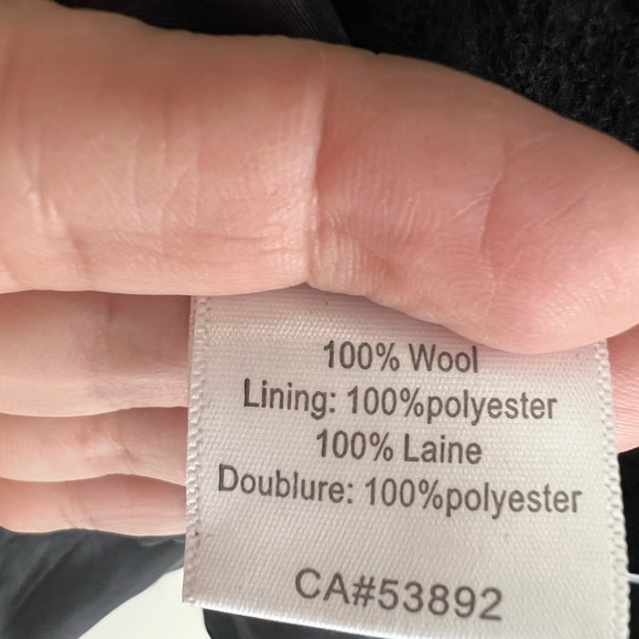 Icelandic Jacket with Embroidery Details - SIZE LARGE - Picture 8 of 15